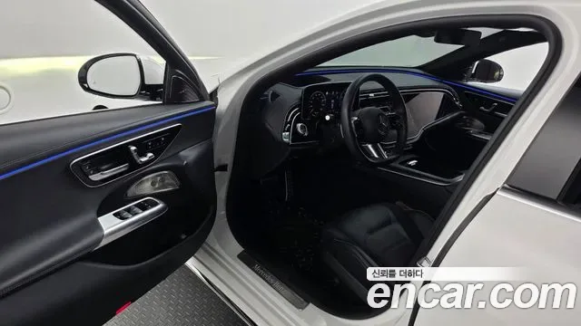 Mercedes-Benz E-Class E300 4MATIC AMG Line, миниатюра 18