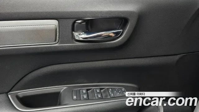 Renault QM6 2.0 LPe RE 2WD, миниатюра 17