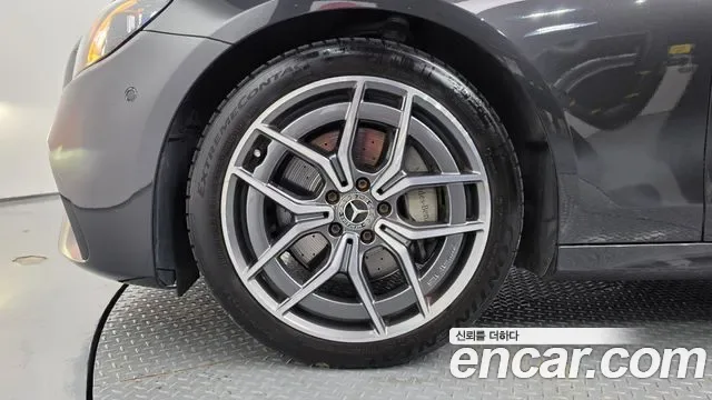 Mercedes-Benz E-Class E220d 4MATIC AMG Line, миниатюра 3