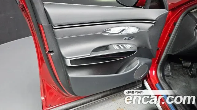Genesis GV70 2.5T бензин 2WD ( ), миниатюра 15