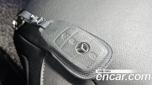 Mercedes-Benz E-Class E250, миниатюра 8