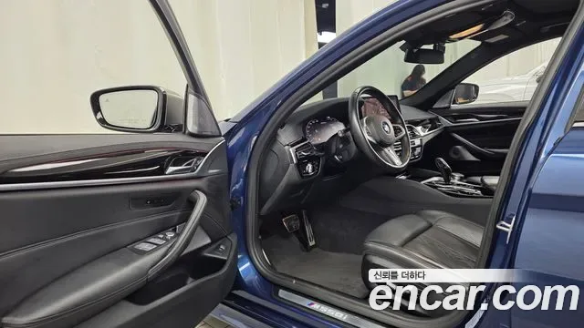 BMW 5 (G30) M550i xDrive, миниатюра 5
