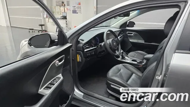 Kia Niro 1.6 HEV, миниатюра 23