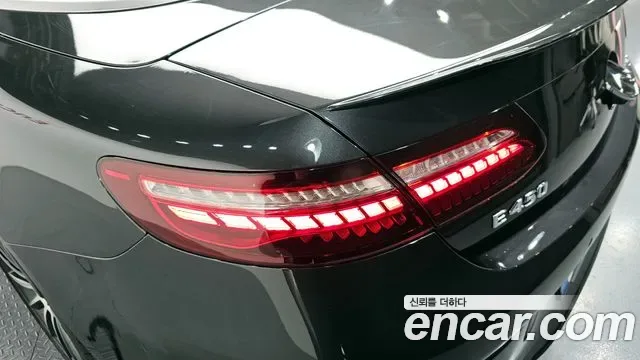Mercedes-Benz E-Class E450 4MATIC, миниатюра 12
