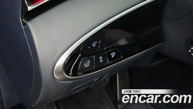 Genesis GV70 2.5T бензин 2WD ( ), миниатюра 13