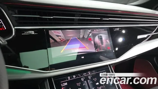 Audi Q8 55 TFSI Premium, миниатюра 6