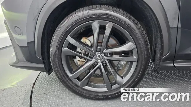 Lexus NX Premium, миниатюра 2