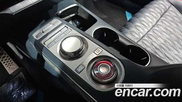 Genesis GV70 2.5T бензин 2WD ( ), миниатюра 9