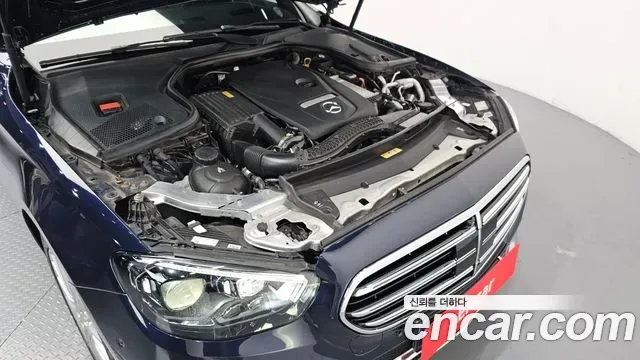 Mercedes-Benz E-Class E250, миниатюра 9