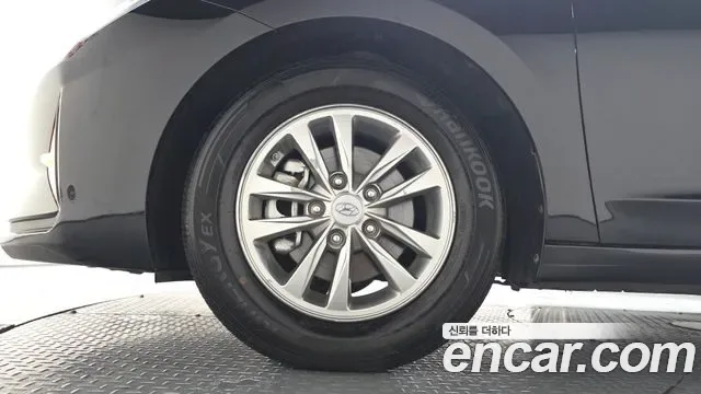Hyundai Avante AD, миниатюра 3