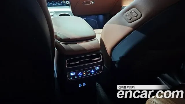 Genesis GV70 2.5T бензин AWD ( ), миниатюра 4