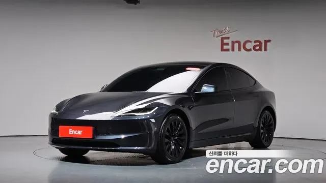 Tesla 3 RWD