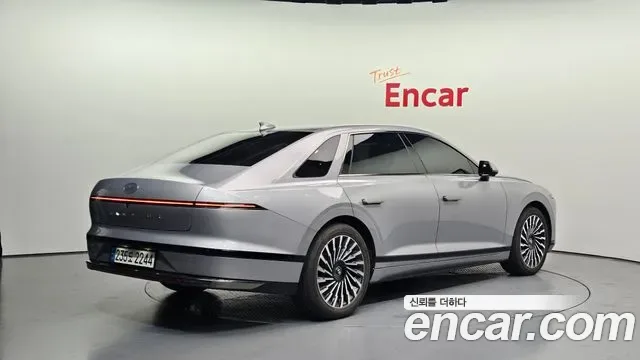 Hyundai Grandeur Calligraphy, миниатюра 3