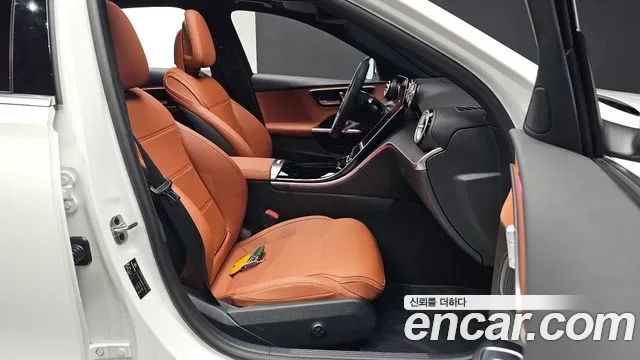 Mercedes-Benz C-Class C200, миниатюра 25
