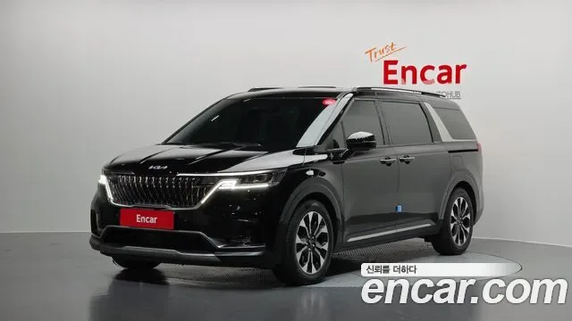 Kia Carnival дизель 9 мест Signature