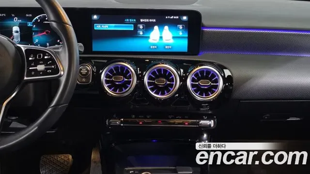 Mercedes-Benz A-Class A220, миниатюра 5