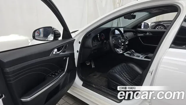 Kia Stinger, миниатюра 22