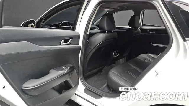 Kia K5 III 2.0 LPI( ), миниатюра 6