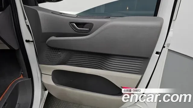 Hyundai Staria 4WD Prestige 4 мест, миниатюра 3