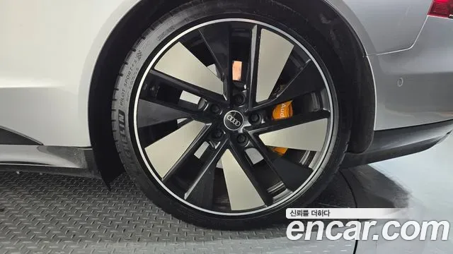 Audi e- GT Premium, миниатюра 16