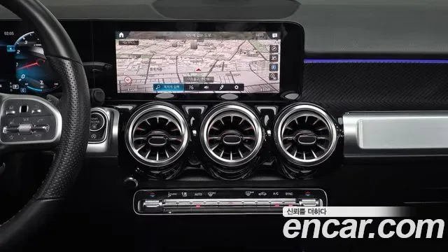 Mercedes-Benz GLB AMG GLB35 4MATIC, миниатюра 24