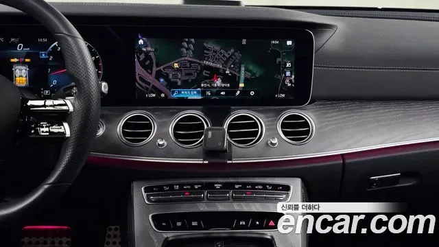 Mercedes-Benz E-Class E350 4MATIC AMG Line, миниатюра 8