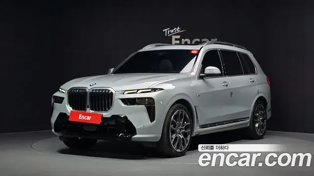 BMW X7 xDrive 40i M 7 мест