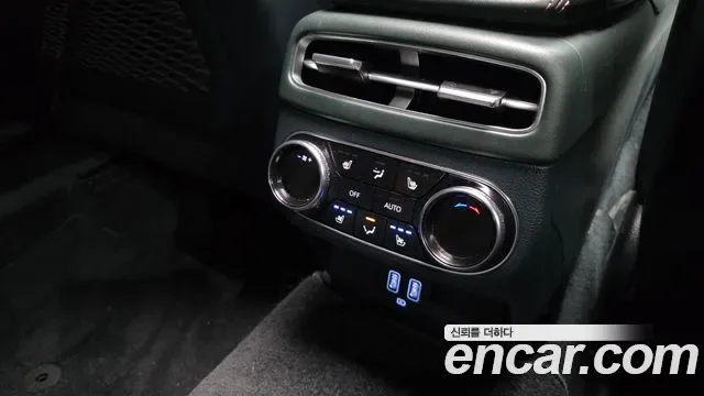Genesis GV70 2.5T бензин 2WD ( ), миниатюра 9