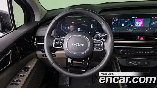 Kia Carnival дизель 9 мест Signature