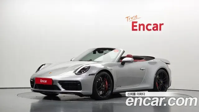 Porsche 911 4 GTS