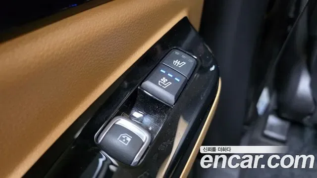 Kia Carnival бензин 7 мест Signature, миниатюра 4