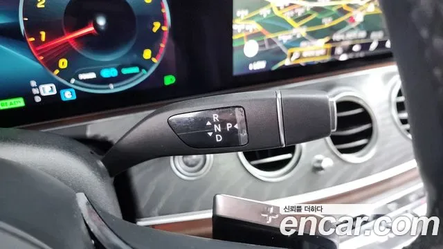 Mercedes-Benz E-Class E350 4MATIC, миниатюра 28