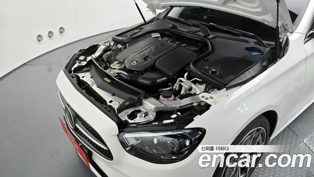Mercedes-Benz E-Class E220d 4MATIC AMG Line, миниатюра 9