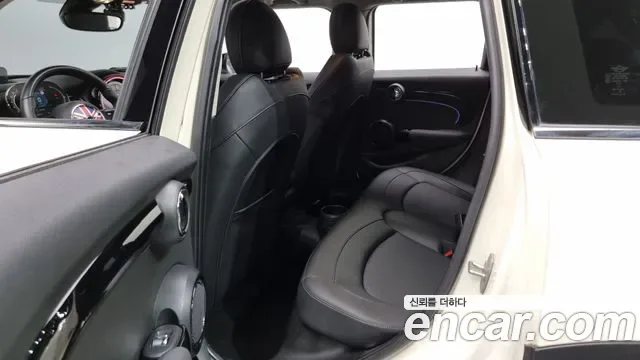 MINI Cooper 5 III, миниатюра 8