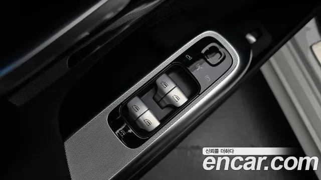 Mercedes-Benz E-Class E200, миниатюра 12