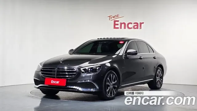 Mercedes-Benz E-Class E300e 4MATIC