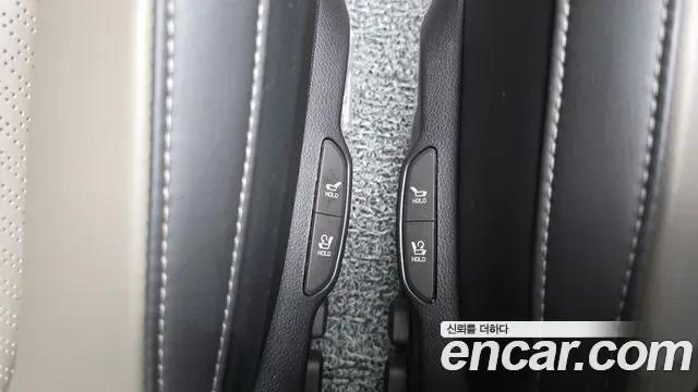Kia Carnival HEV 7 мест Signature, миниатюра 5