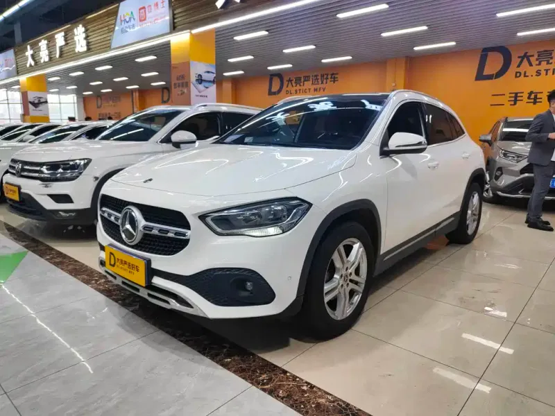 Mercedes-Benz GLA