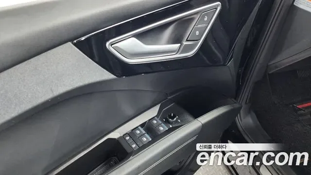Audi Q4, миниатюра 9
