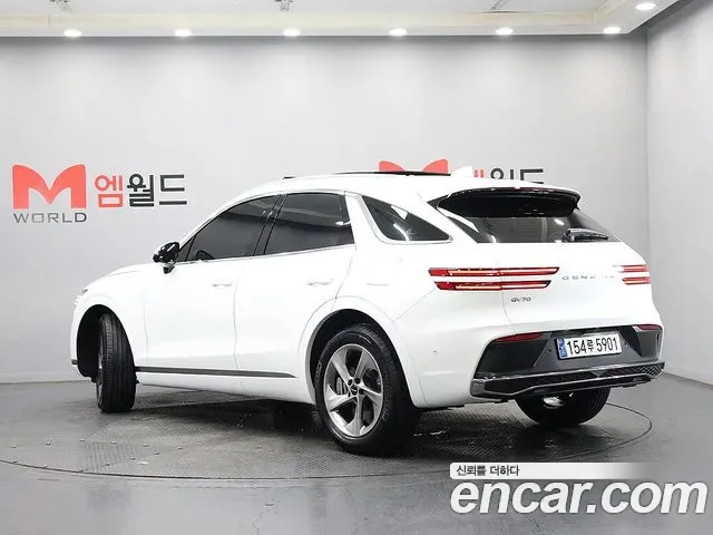 Genesis GV70 2.5T бензин 2WD ( ), миниатюра 9