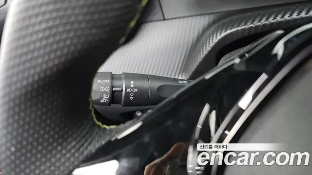 Peugeot E-2008 EV GT, миниатюра 10