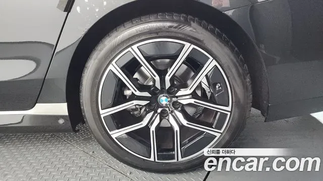 BMW 7 (G70) 740i xDrive M, миниатюра 13