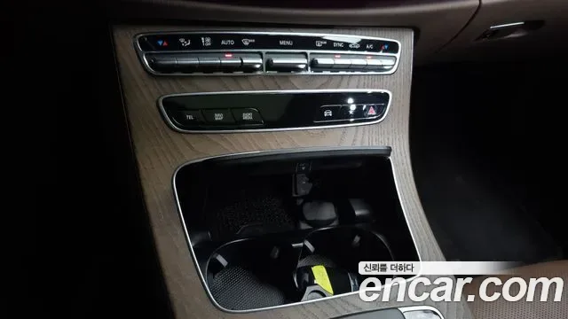Mercedes-Benz E-Class E250, миниатюра 11
