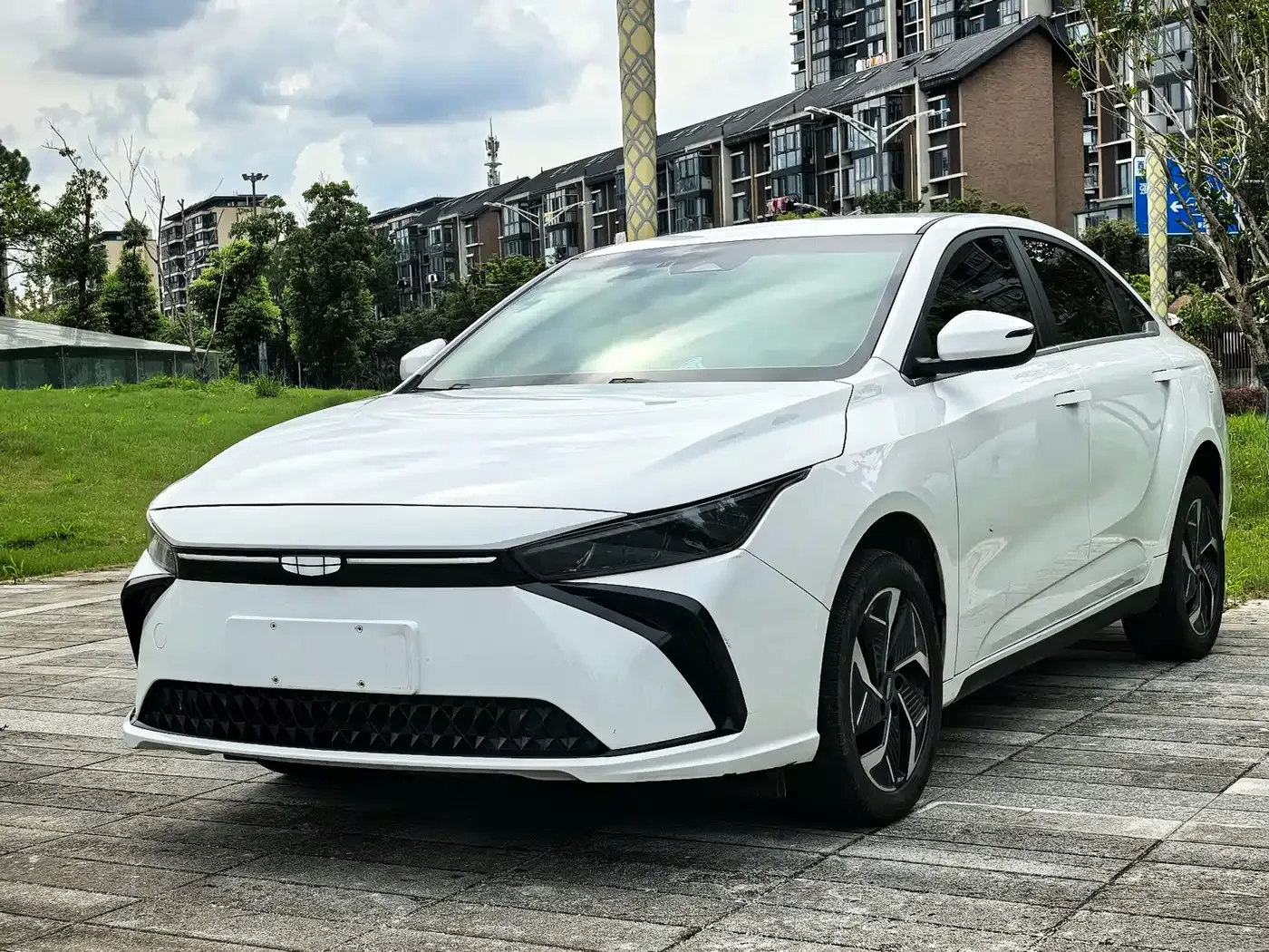 Geely G6