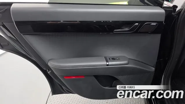 Hyundai Grandeur Calligraphy, миниатюра 5