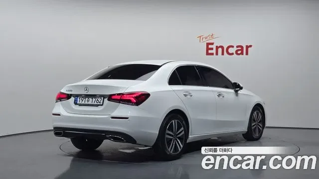 Mercedes-Benz A-Class A220, миниатюра 2