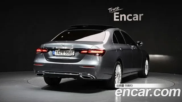 Mercedes-Benz E-Class E250, миниатюра 7