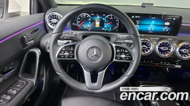 Mercedes-Benz A-Class A220, миниатюра 10