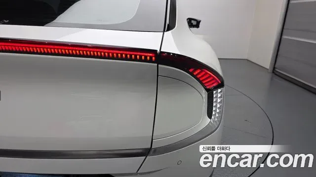 Kia EV6, миниатюра 16