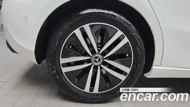 Mercedes-Benz A-Class A220, миниатюра 2